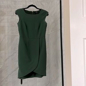 Chic The Limited Green dress